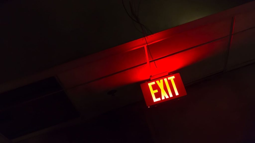 Importância da sinalização de emergência